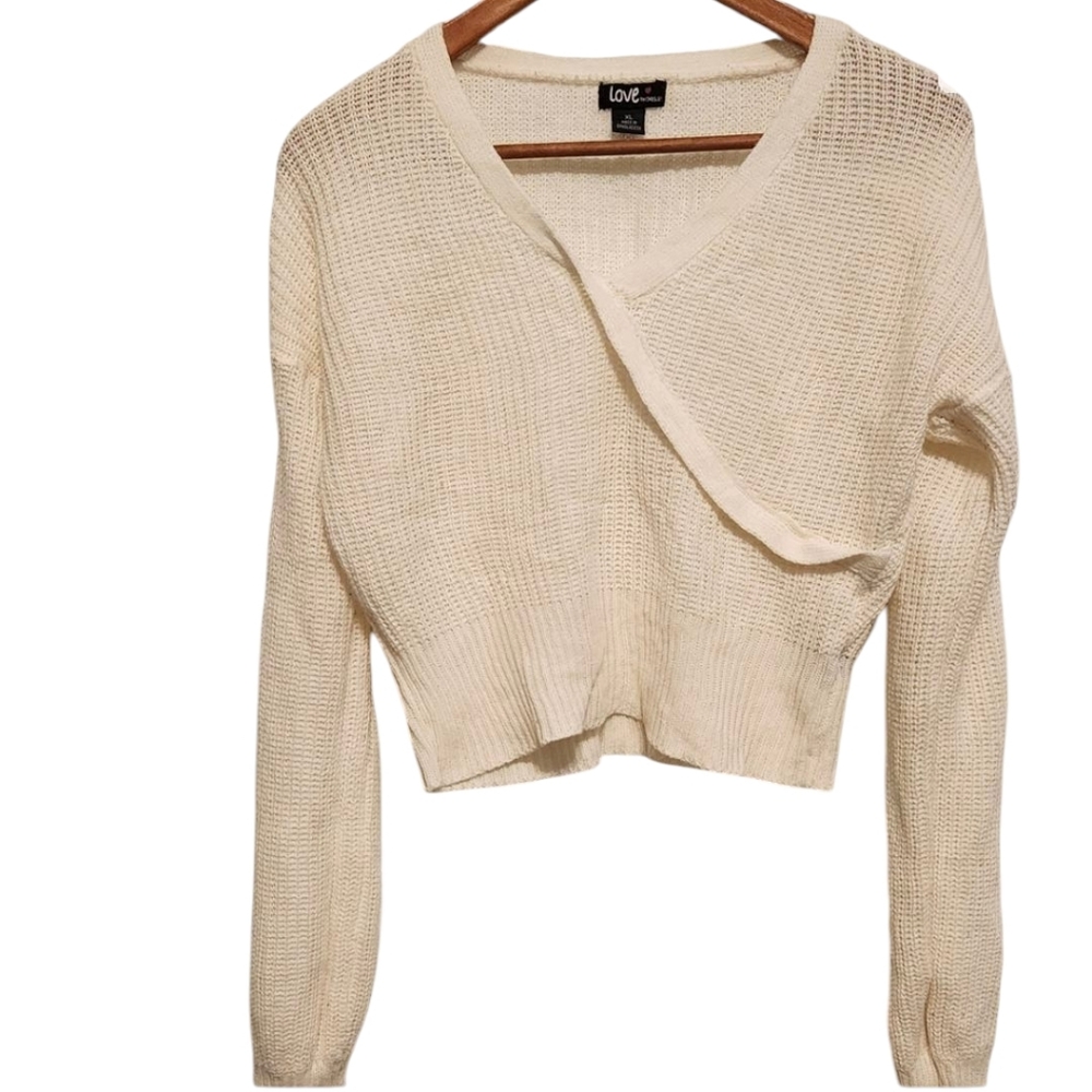 Love by Chelsea Ivory Knit Sweater‎